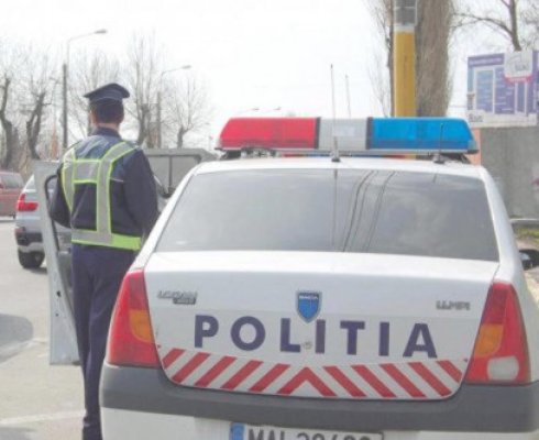 Prins la volan cu permisul suspendat